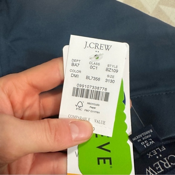 J crew Slim-fit TruTemp365® chino pant deep midnight - Picture 6 of 6